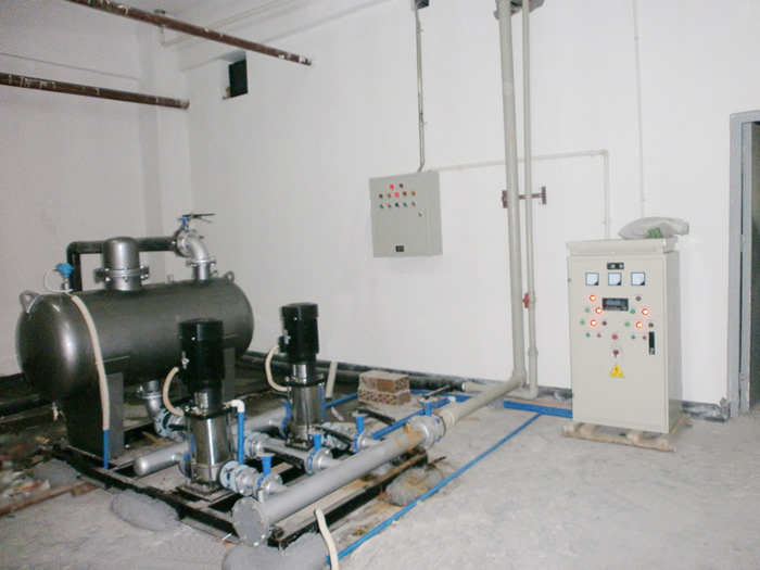 重慶長(cháng)壽河石井綜合農貿市場(chǎng)變頻機組